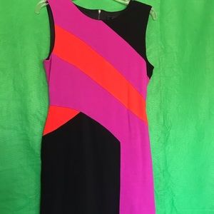 BCBGMAXAZRIA Sleeveless Color Block Body Fit dress sz M